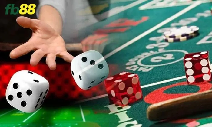 Lightning Dice FB8 Lightning Dice FB88 phân thắng bại dựa vào tổng điểm của 3 viên xúc xắc
